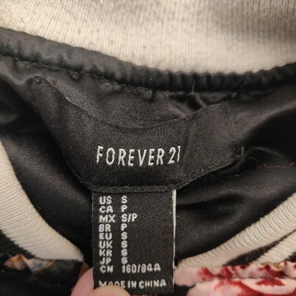 Forever 21 Women's Bomber Jacket White Black Pink Floral Size S Full Zip. - Picture 3 of 6